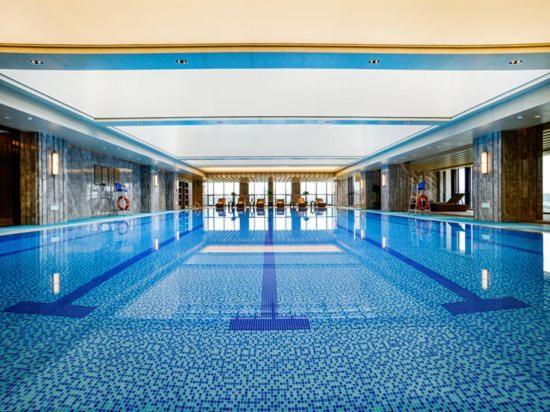 Grand New Century Hotel Haining Zhejiang Dış mekan fotoğraf